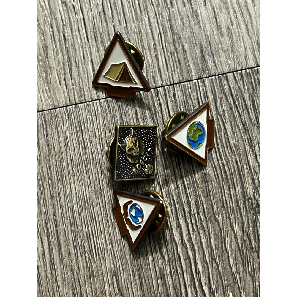 Boy Scouts of America Cub Scout Pins Multi Bobcat Achievement Arrowhead Lot‎ 4